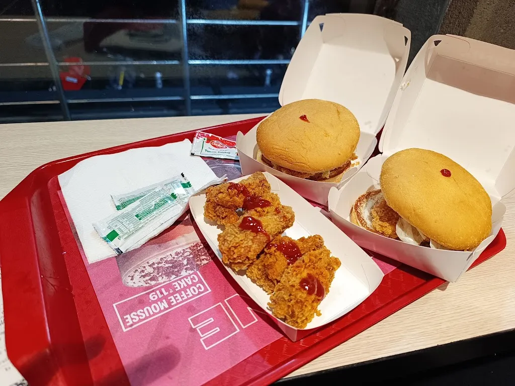 SUBHOJIT DEB_KFC_Maldà_review
