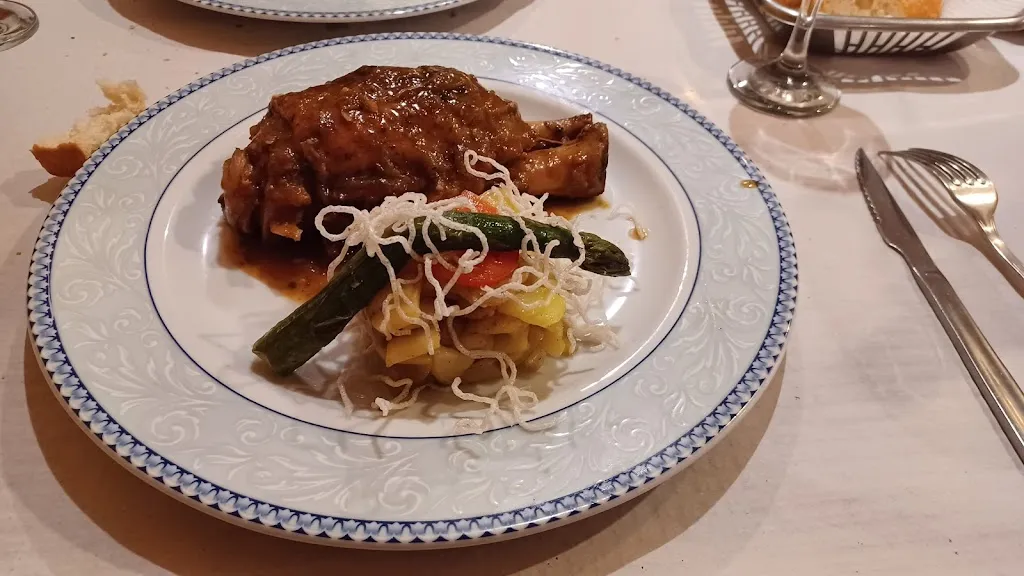 Xavier F. Gargallo Galceran_Bar Restaurant Ca la Maria_Sant Guim de Freixenet_review