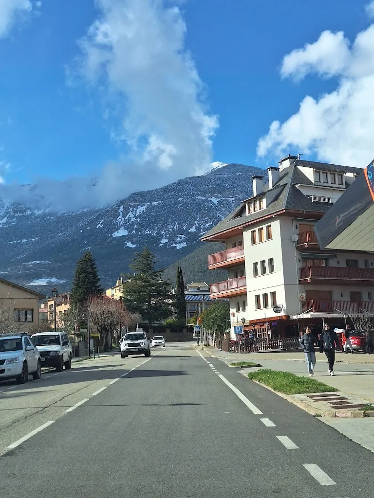 tania stoica_El Jardí_Sant Llorenç de Morunys_review