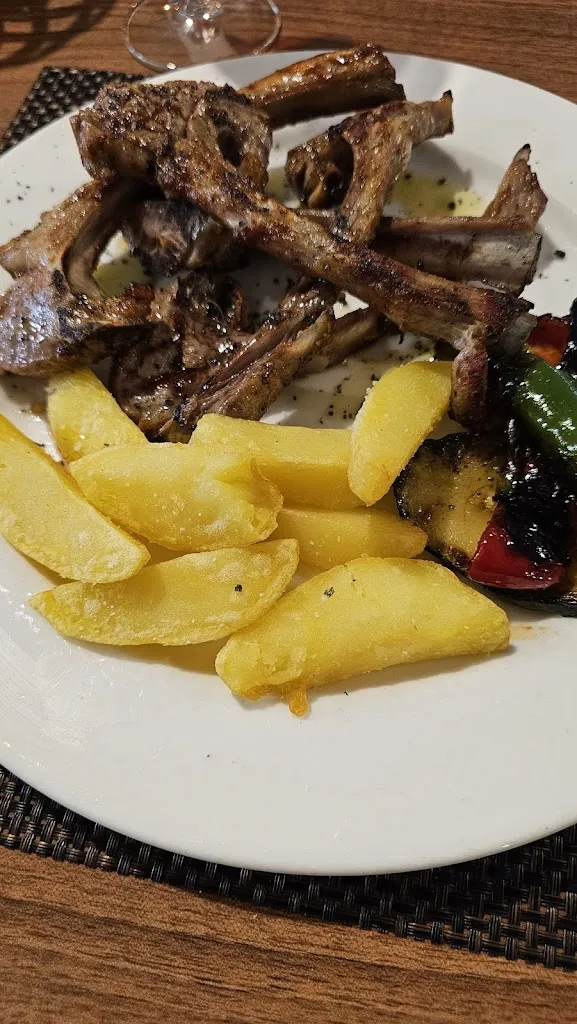 Menu_restaurant bulevar_Soses_image_8