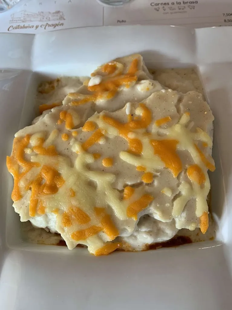 Bailey de Villiers_Hostal Cataluña y aragon_Soses_review