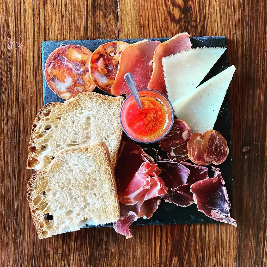 Hostal Cataluña y aragon_Soses_slider_image_3