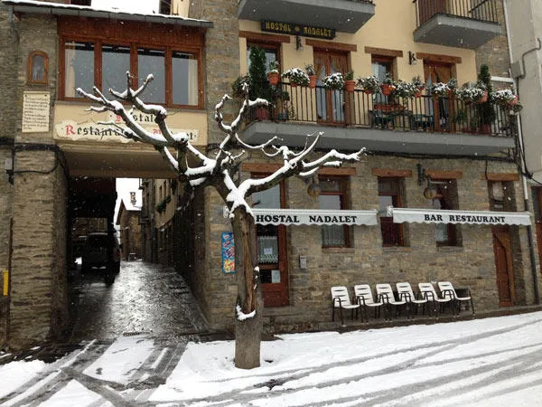 Hostal Nadalet_Tírvia_slider_image_1