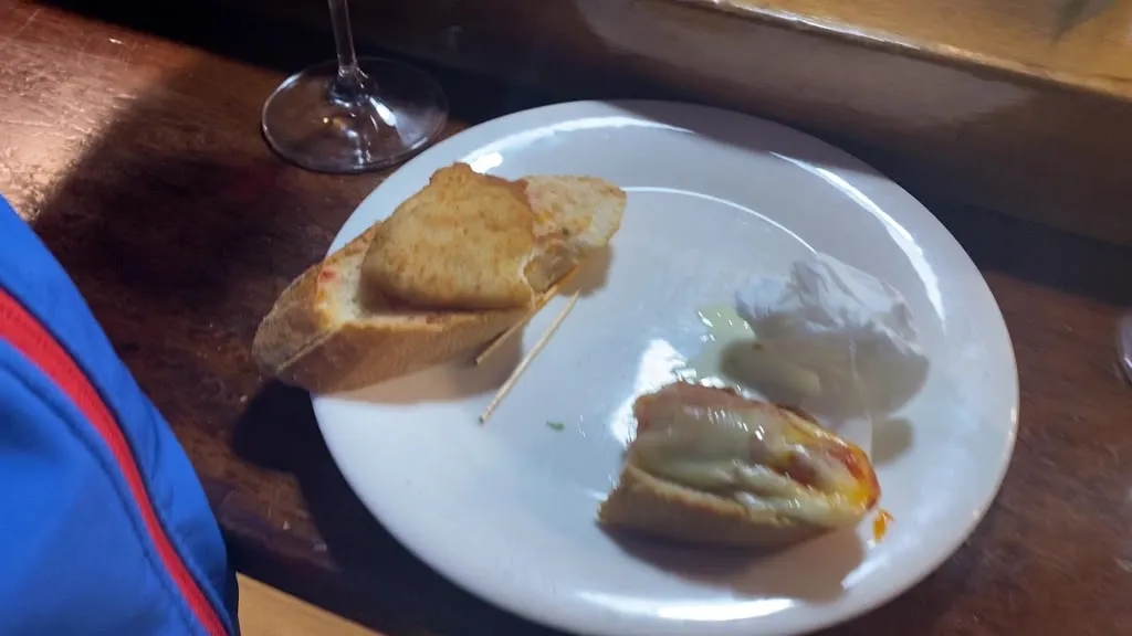 Tauèrna Urtau Arties_Naut Aran_slider_image_2