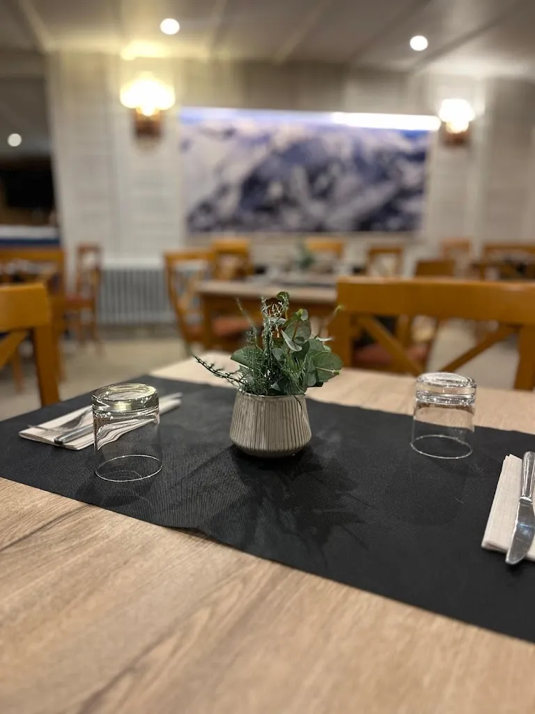 L'informal restaurant in Naut Aran