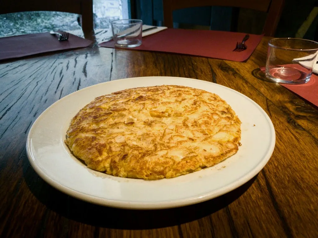 Restaurant Vinoteca Gris - Salardú_Naut Aran_slider_image_3