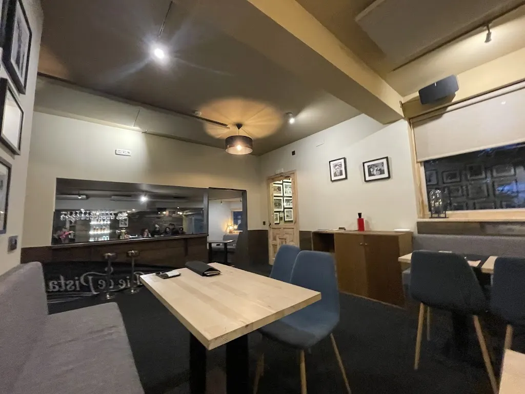 Mika T_Restaurante Pie De Pista_Naut Aran_review