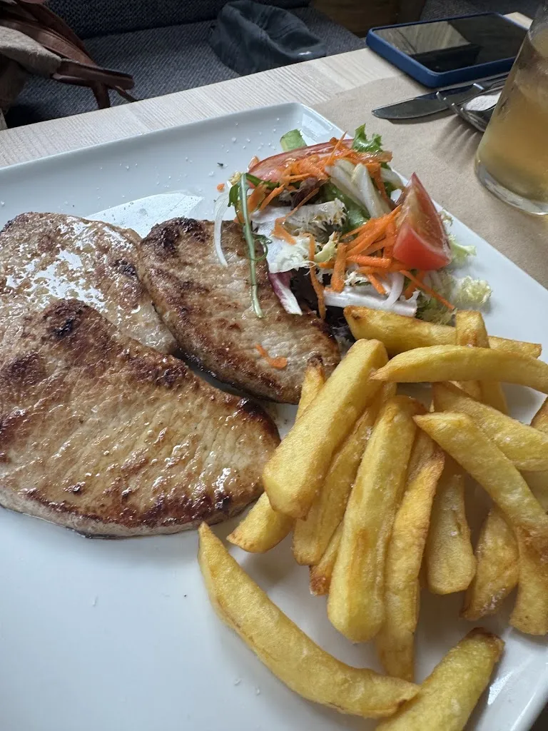 Restaurante Pie De Pista_Naut Aran_slider_image_3