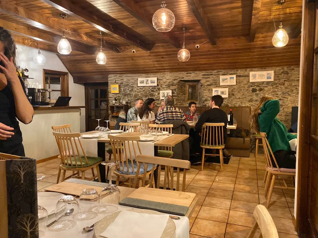 El Jardí dels Pomers restaurant in Naut Aran