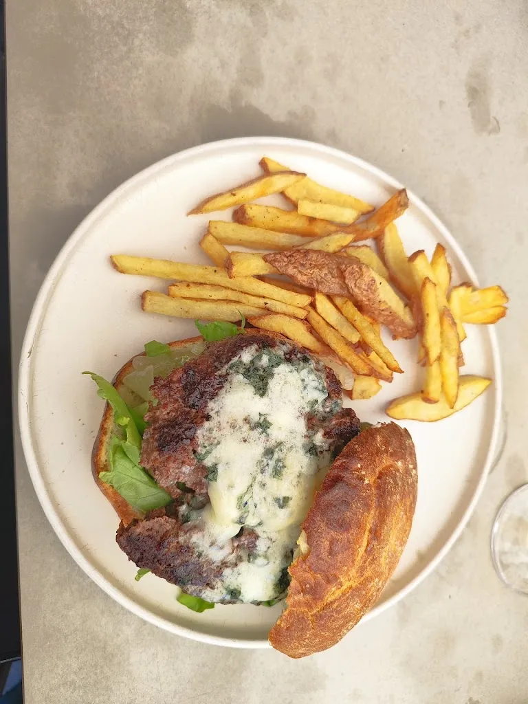 Javier Orenga_CASA BOMBA ARTIES_Naut Aran_review