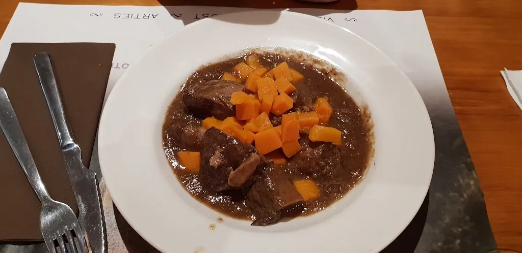 Petra Stefikova_Tauèrna Urtau Vielha_Naut Aran_review