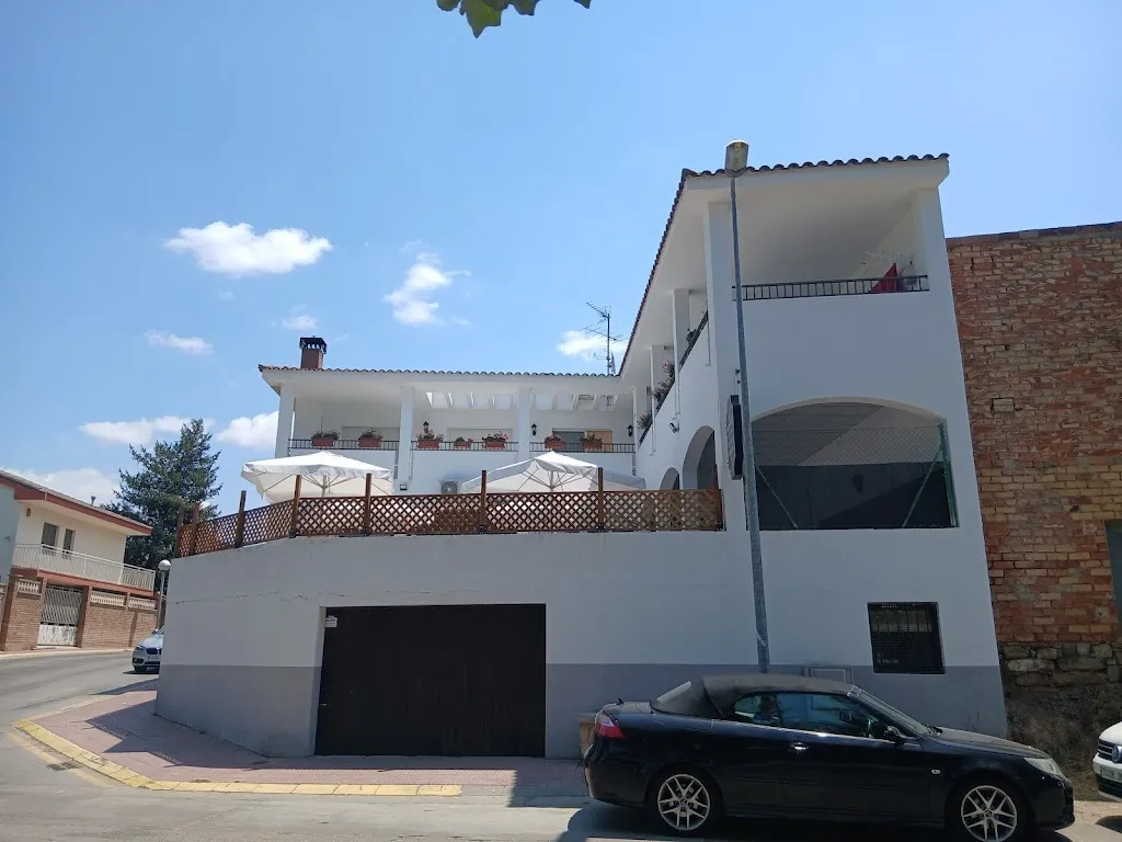 Tracy-Jane Haigh_Celler del Segre_Torres de Segre_review