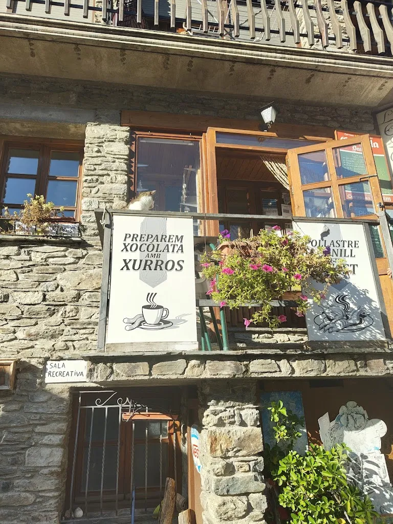 Pedro Hernandez_Bar L'Escala | Ribera de Cardós_Vall de Cardós_review