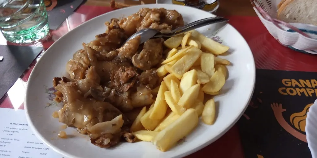 Voll-Damm Doble Malta_Bar L'Escala | Ribera de Cardós_Vall de Cardós_review