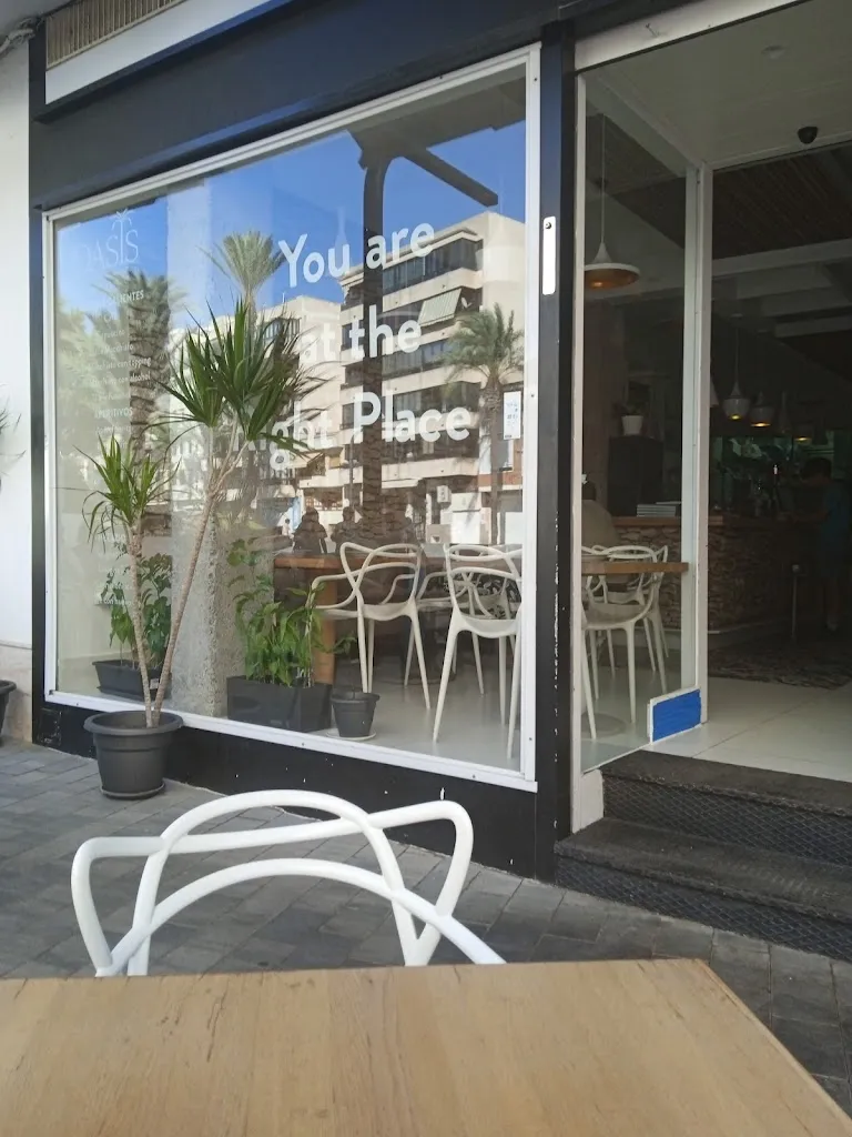 Ena Cummings_Oasis Bar-Restaurante_Guardamar del Segura_recensione