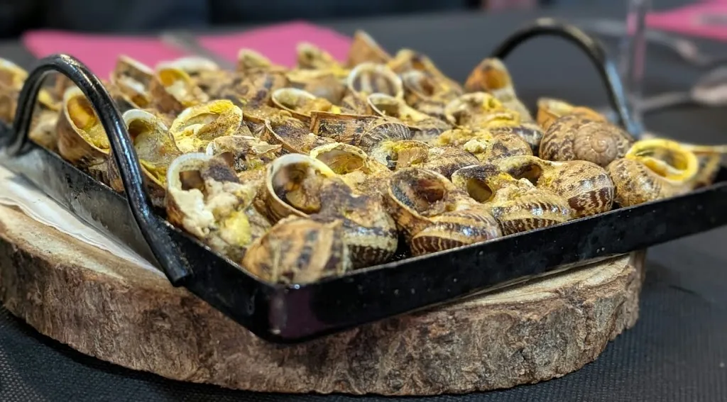 Jordi Morillas_Restaurant Cister De Vallbona. Cerrado por vacaciones. Volvemos el 21 de Octubre._Vallbona de les Monges_review