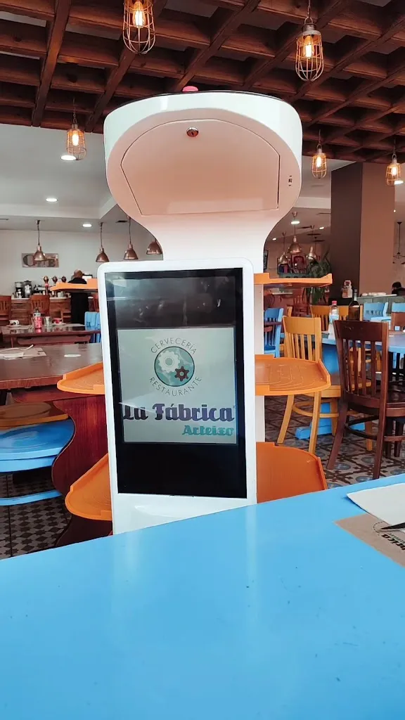 Taniam Veirasbarreiro_La Fábrica Arteixo_Arteixo_review