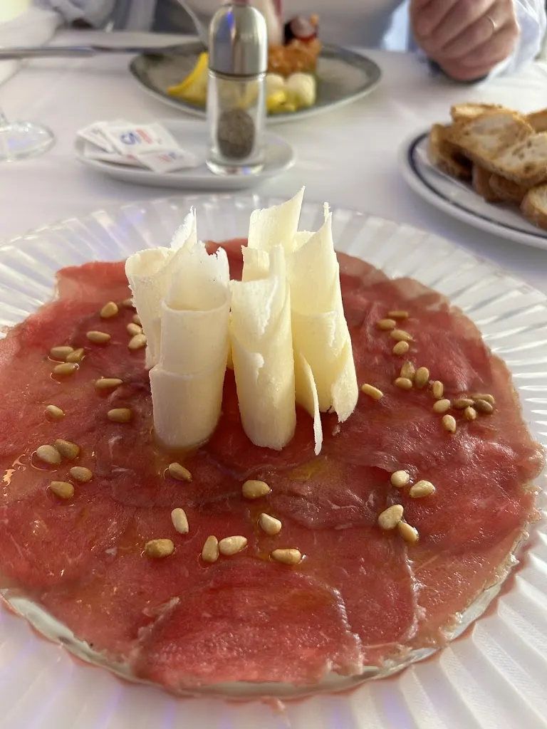 Bonita “我們的生活方式 Bonita&Ilona” Hsia_Casa Felix Valls_Valls dAguilar Les_review