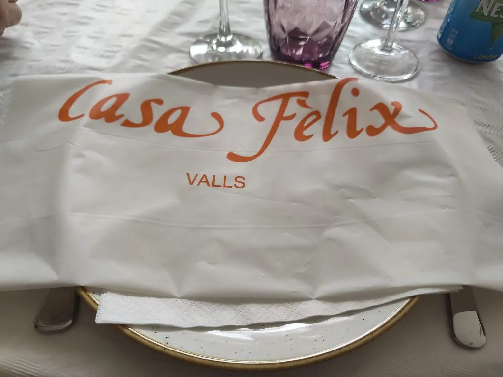 Kent Visser_Casa Felix Valls_Valls dAguilar Les_review