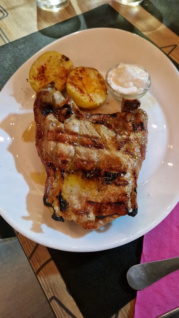 Sylvia_Bar del Poble_Vila-sana_review