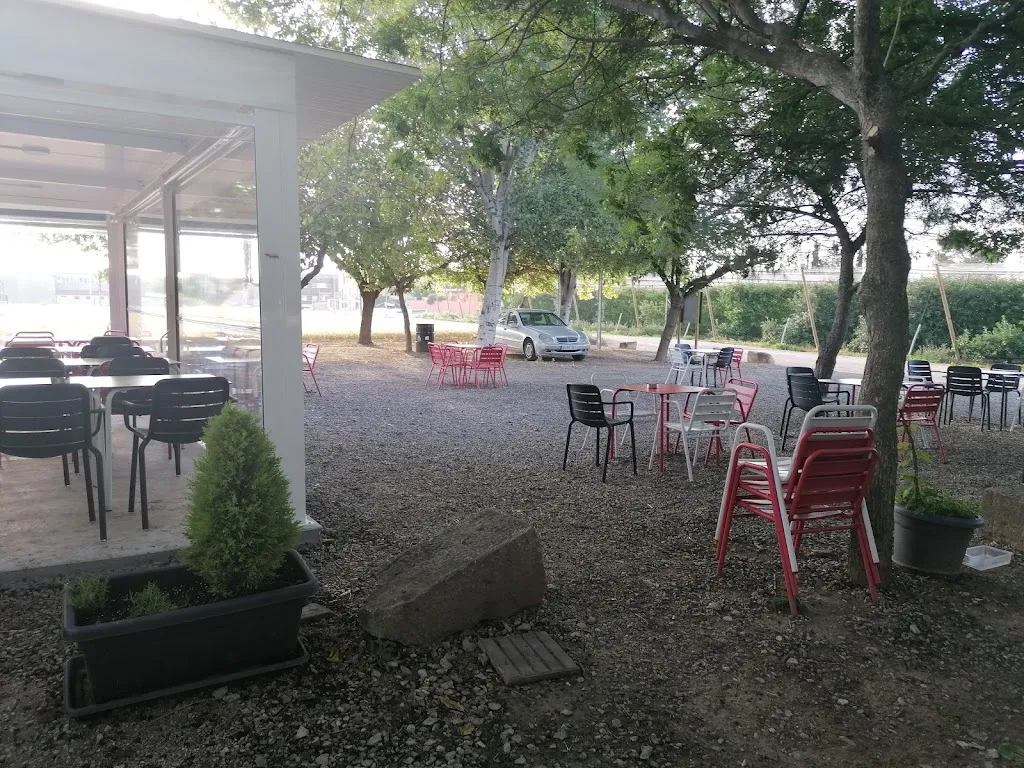 Bar del plataner restaurant in Vila-sana