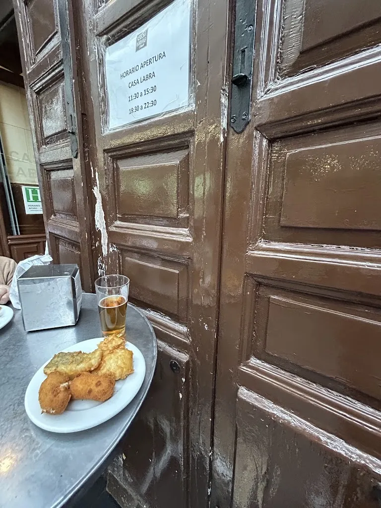 Peter Peralta_Casa Labra_Baralla_review