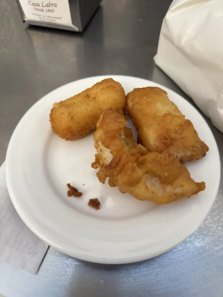 Thanathip Daengno_Casa Labra_Baralla_review