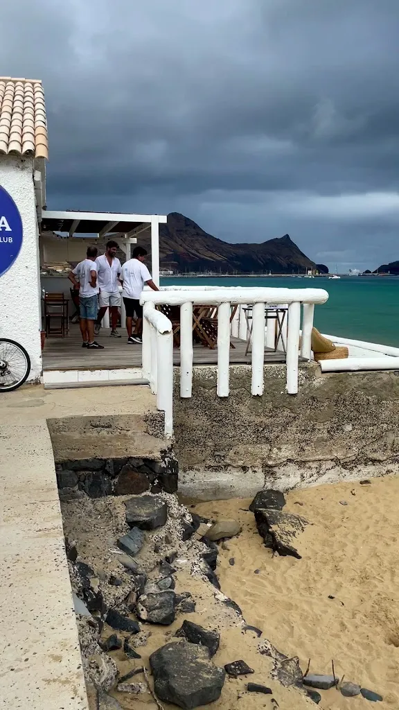 Sephra “Sephra” Cannon_La Siesta Restaurante_Baleira_review