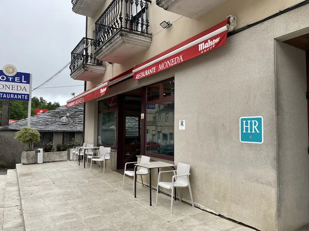 Hotel Restaurante Moneda_Baleira_slider_image_1
