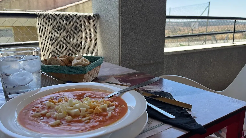 Petra Hageman_Restaurante Cafetería Nicoleta_Becerreá_review