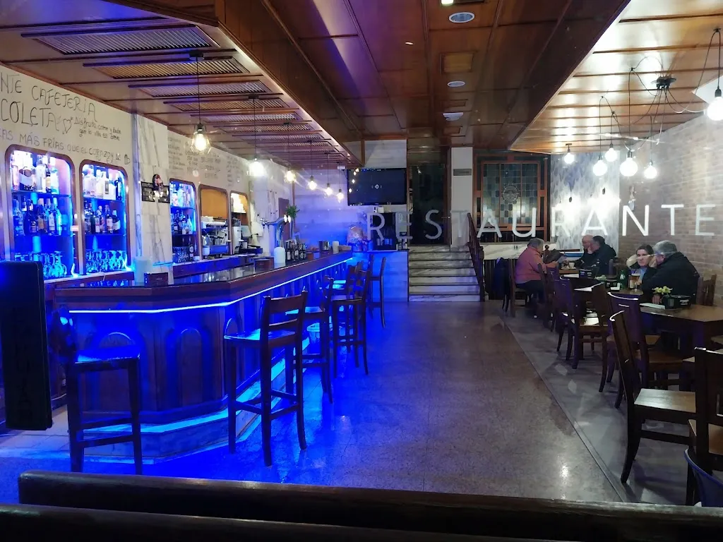 Restaurante Cafetería Nicoleta restaurant in Becerreá