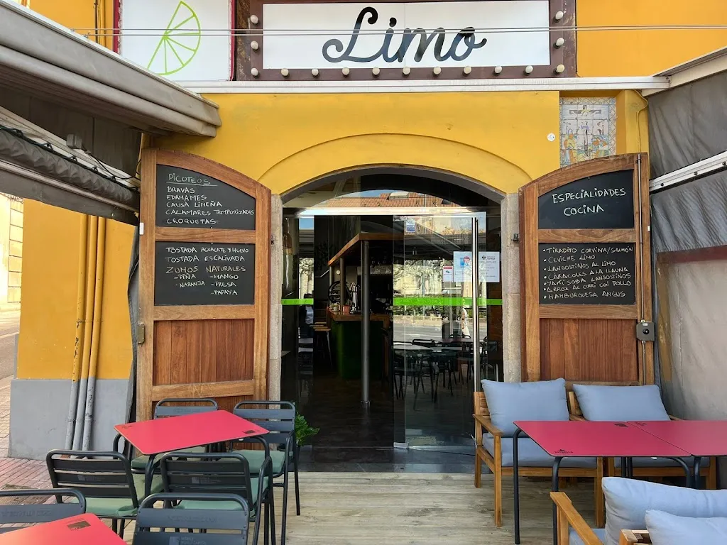 LIMO GASTROBAR restaurant in Tàrrega