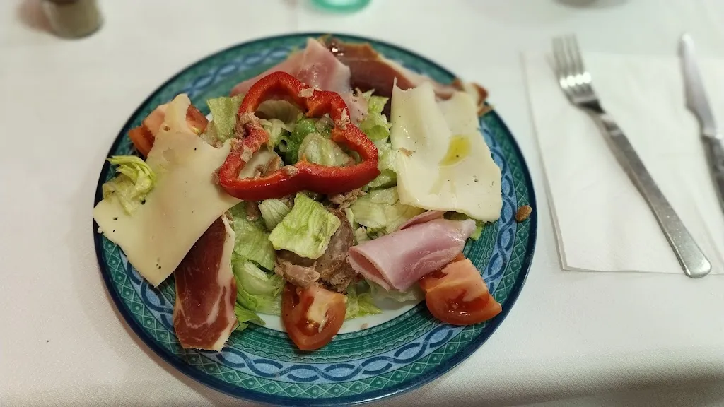 Ismael Fjouji Martín_Cafeteria Restaurant la Plana_Tàrrega_review