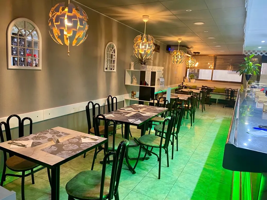 Cafeteria - Restaurant L'exquisit_Tàrrega_slider_image_1