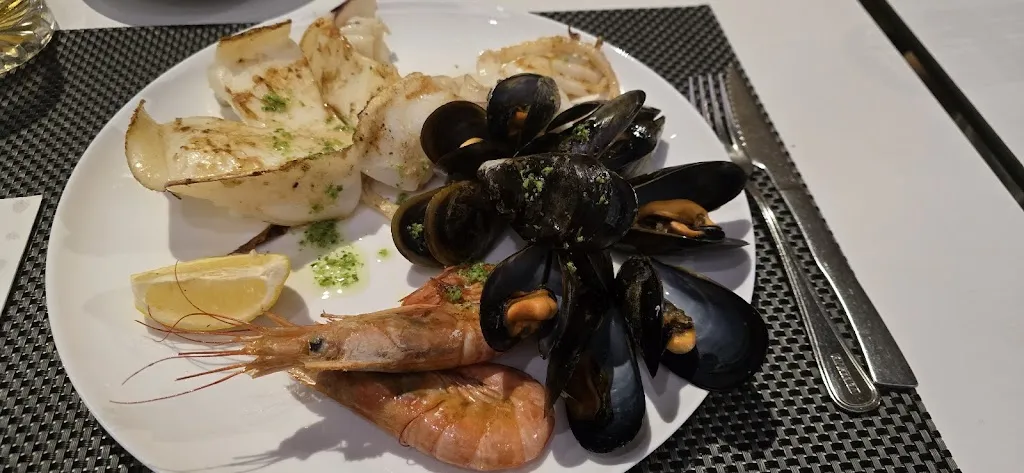 Cafeteria - Restaurant L'exquisit_Tàrrega_slider_image_3