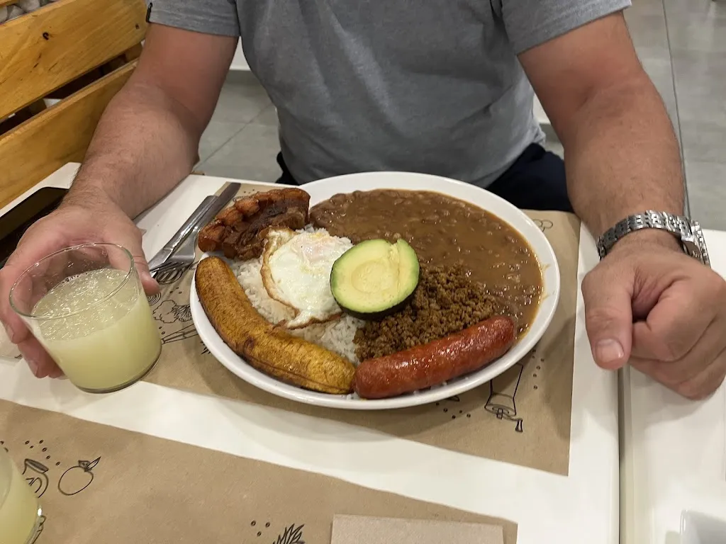 Pamela Cotrina_Tasty Sabor Casero_Tàrrega_review