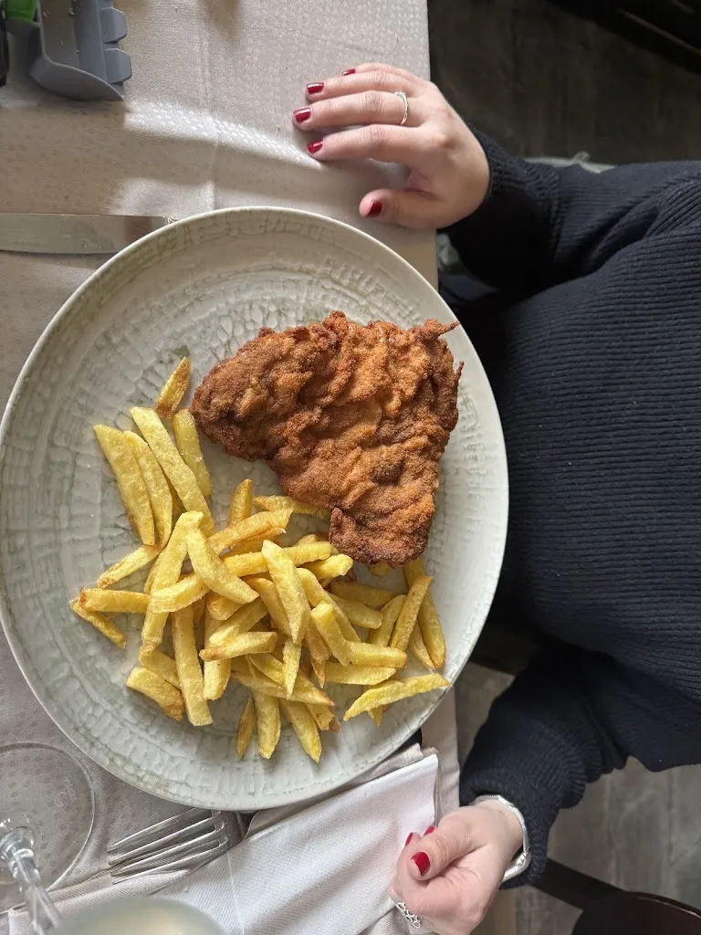 Taxi de 1 a 7 plazas Vilalba. Lugo_Mesón Café Bar O´Xugo_Cospeito_review