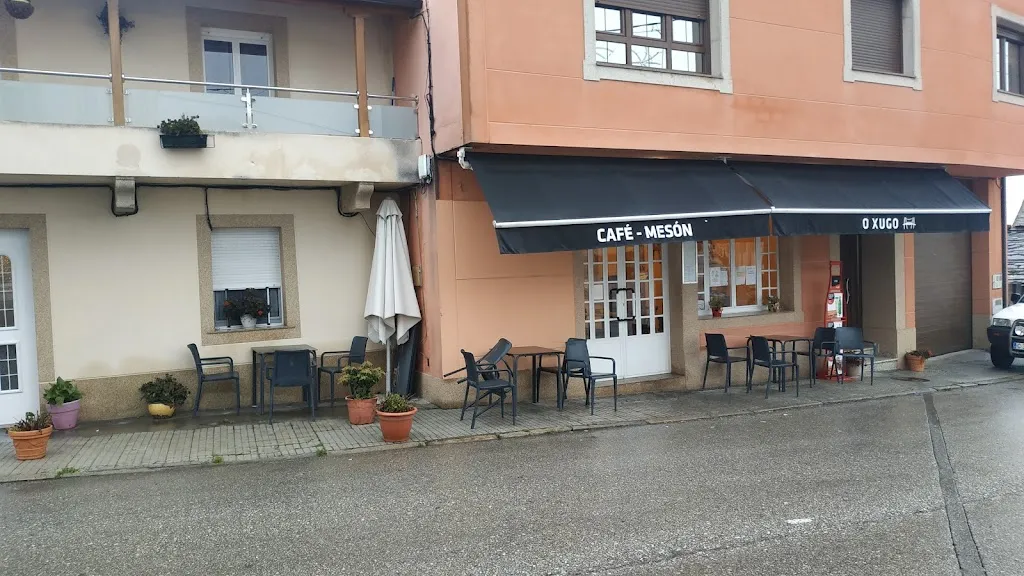 Mesón Café Bar O´Xugo restaurant in Cospeito