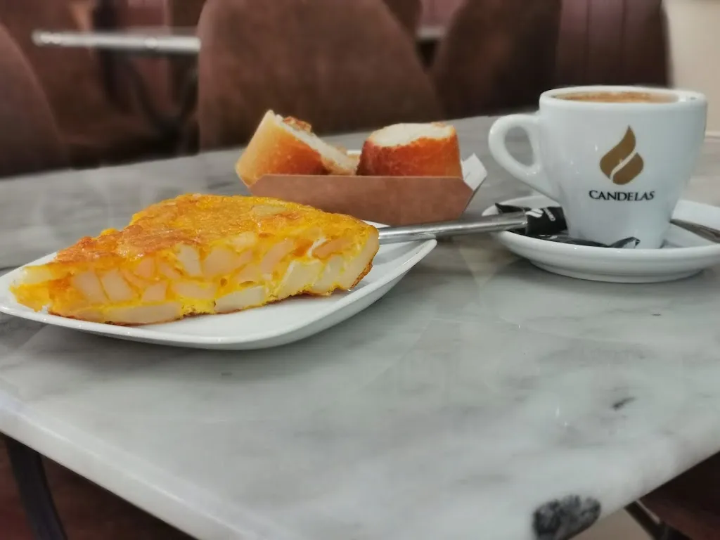 Menu_Bar Yañez_Cospeito_image_5