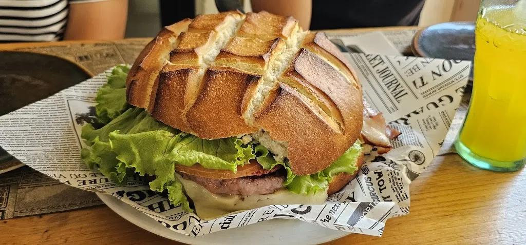 Juan Hernando_Pizzería Panadería Rozas_Cospeito_review