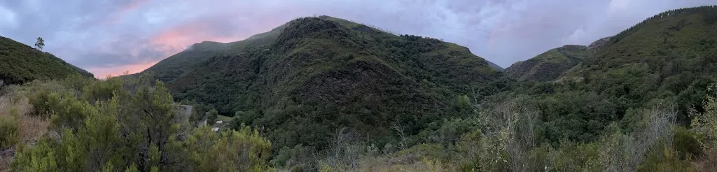 François MARY-VALLÉE (akroates)_Mesón O Mirador_Folgoso do Courel_review