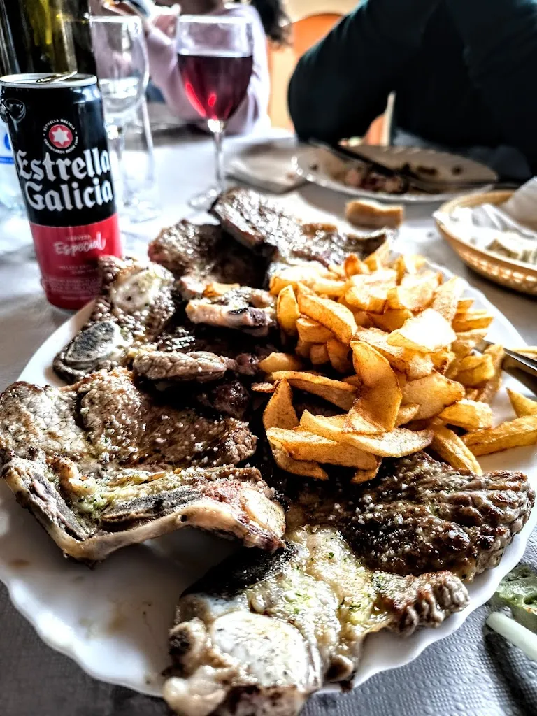 Diego Lourido López_Casa do Comerciante_Folgoso do Courel_review