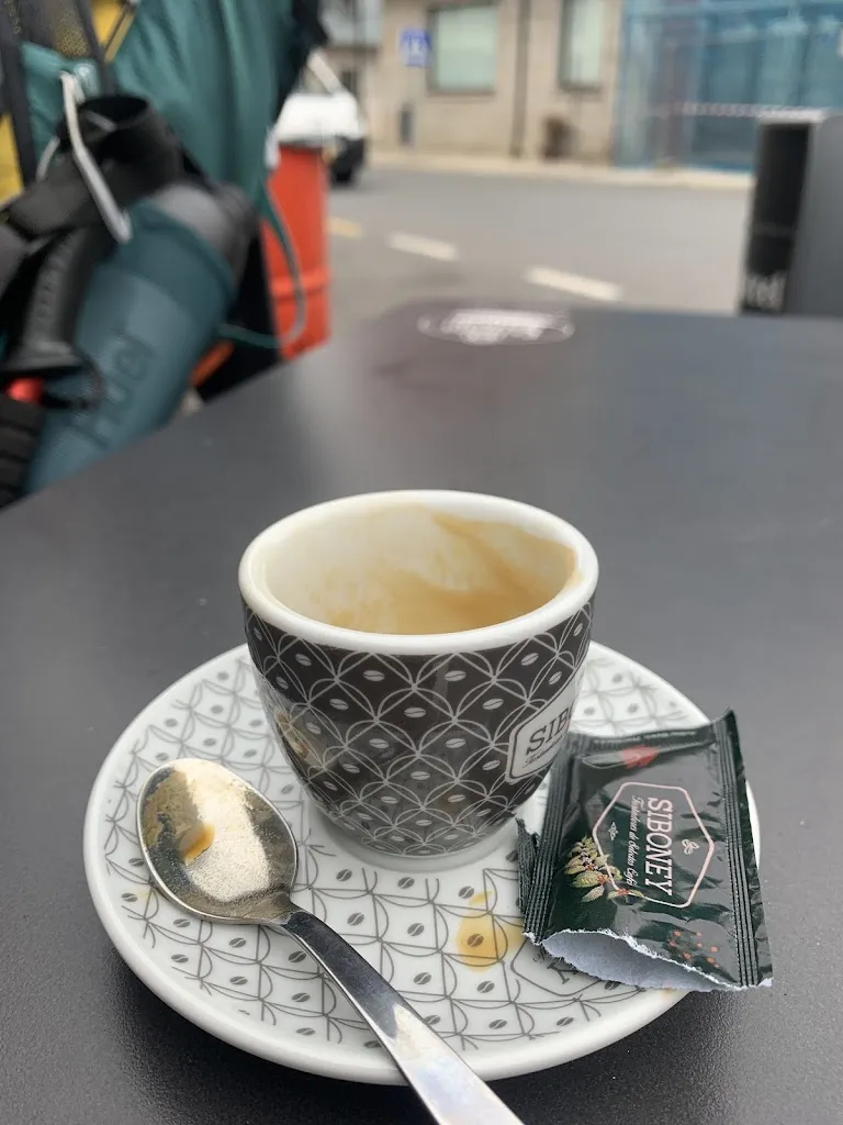 Ira Hoyer_Cafetería A Lenda_Castroverde_review