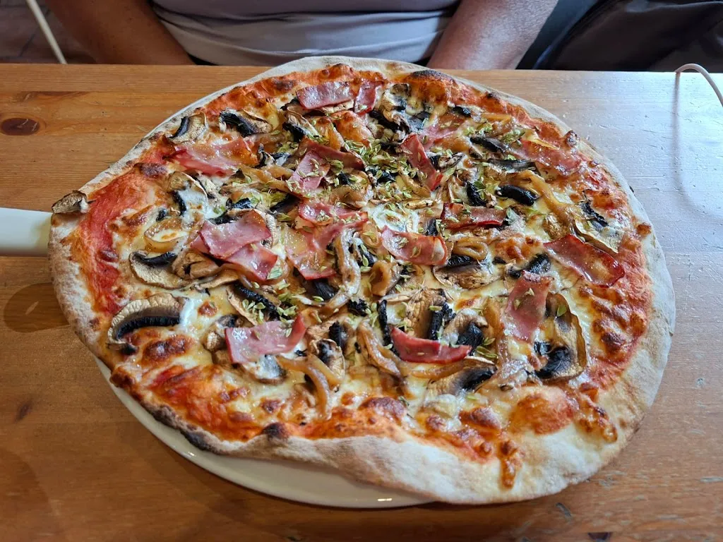 Restaurante Pizzeria Villa Itália_Castroverde_slider_image_3