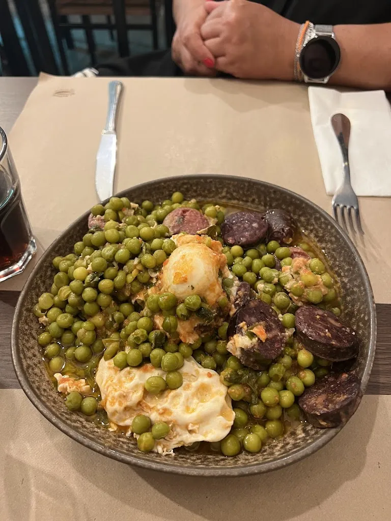 Iris do Ó_Casa passarinho_Castroverde_review