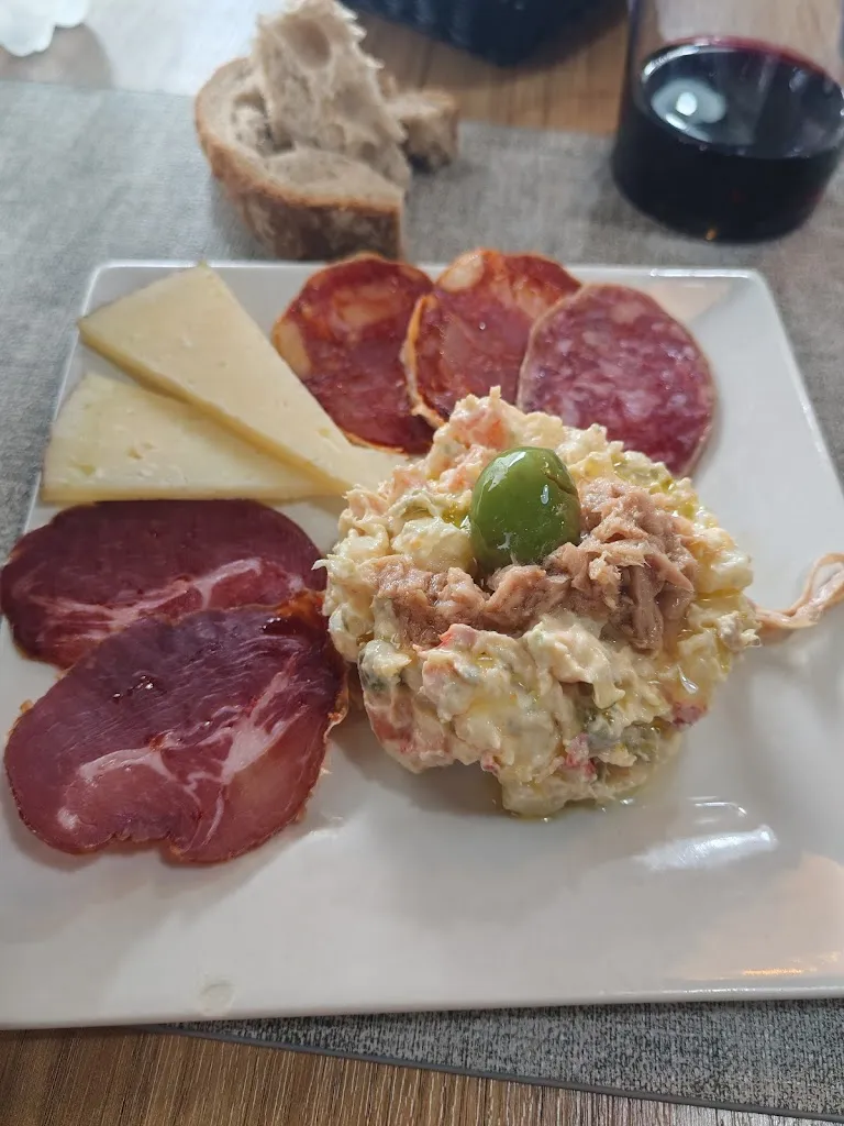 miguel muñoz_La cocina de la yaya_Burela_review