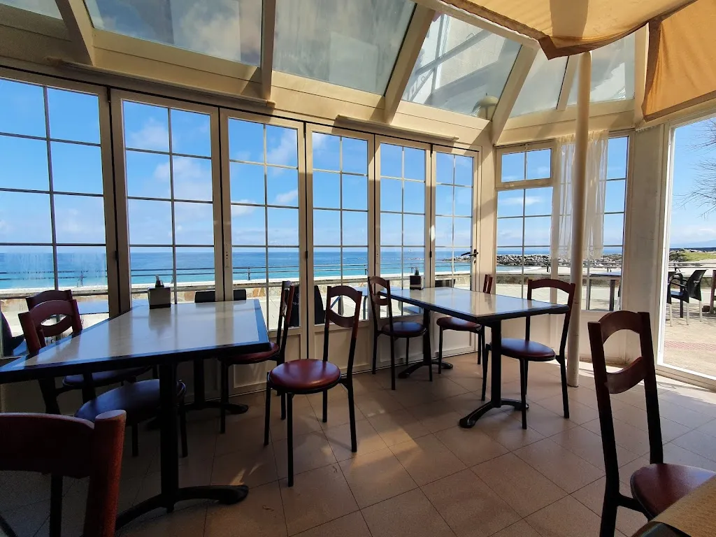 Breakwater restaurant_Burela_slider_image_1