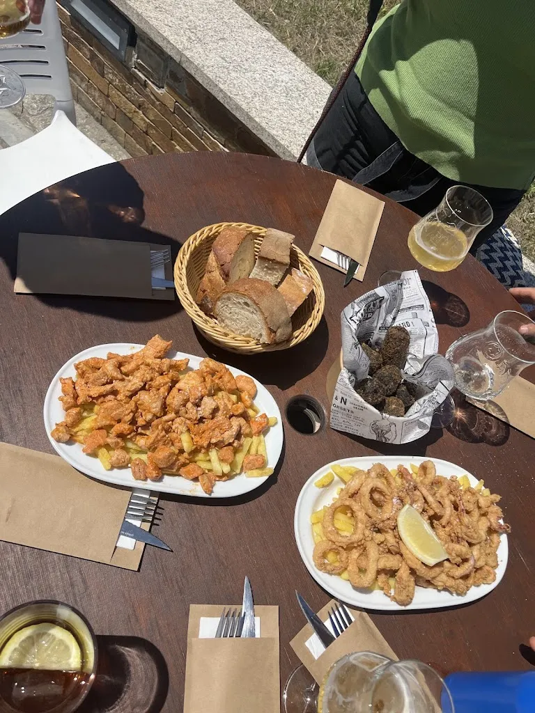 Sara Yago_Chiringuito O Rincón a pé de Praia_Burela_review