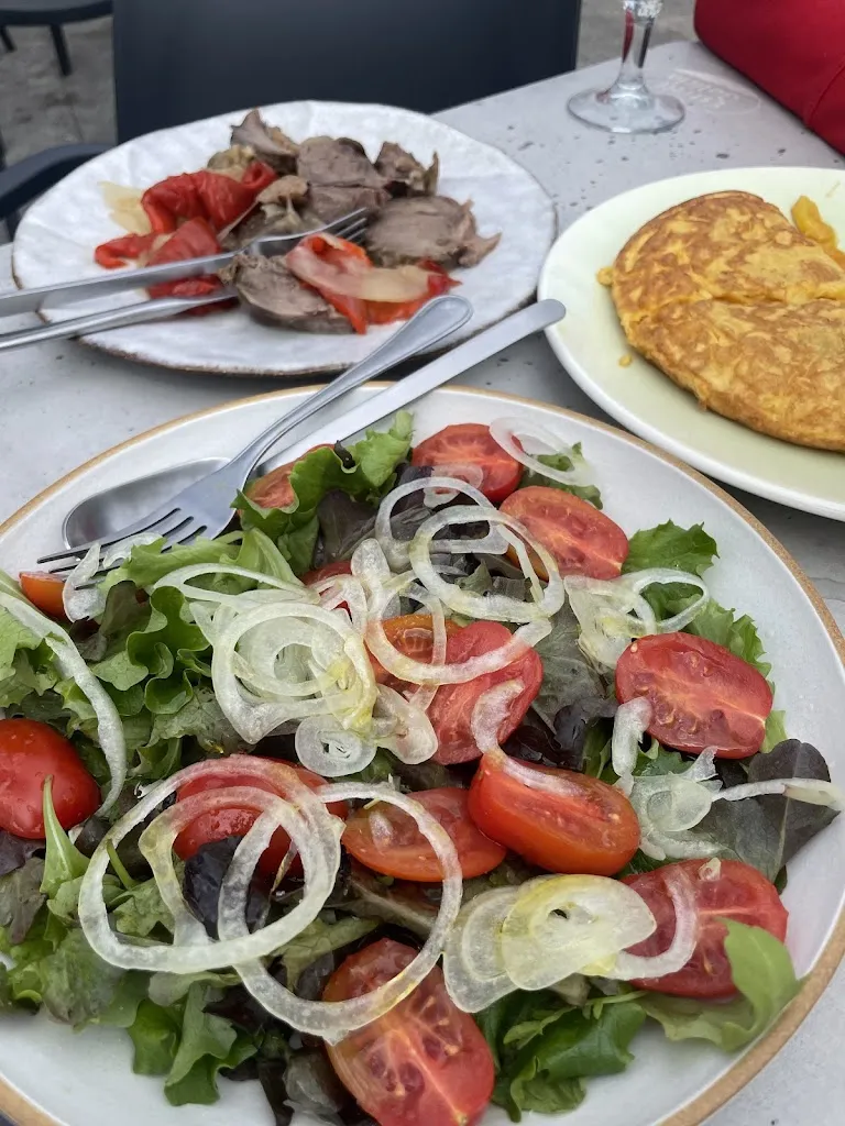 Ana Hidalgo_adaRosa_Chantada_review