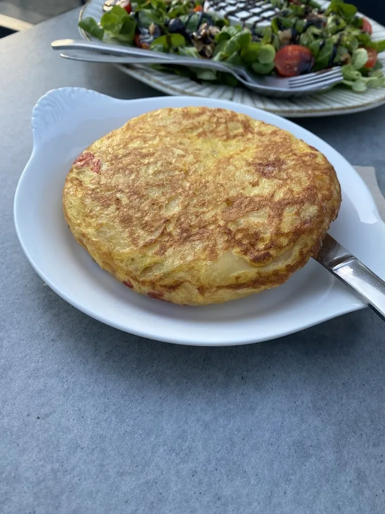 David Abalde Lorenzo_adaRosa_Chantada_review